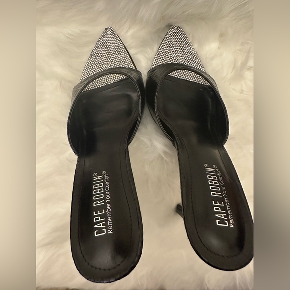 Women’s Heels Slippers By Cape Robbin. Pointed toe with Glitter Gem 💎 Stones - Picture 2 of 7